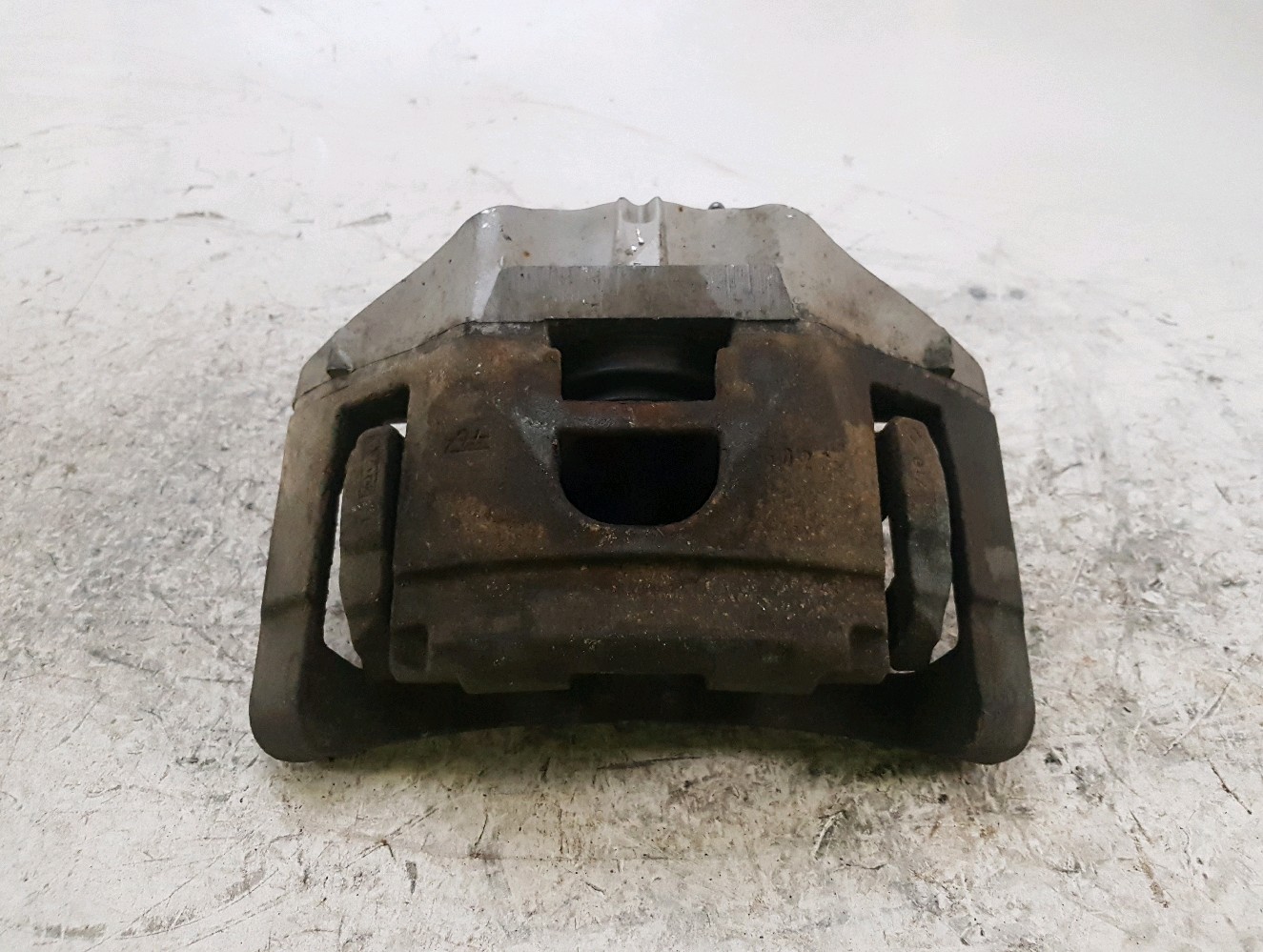 Etrier avant droit 4F0615124 - AUDI A4 2 PH.2 2.0TFSIQ - K0-4290Y K0-4290Y