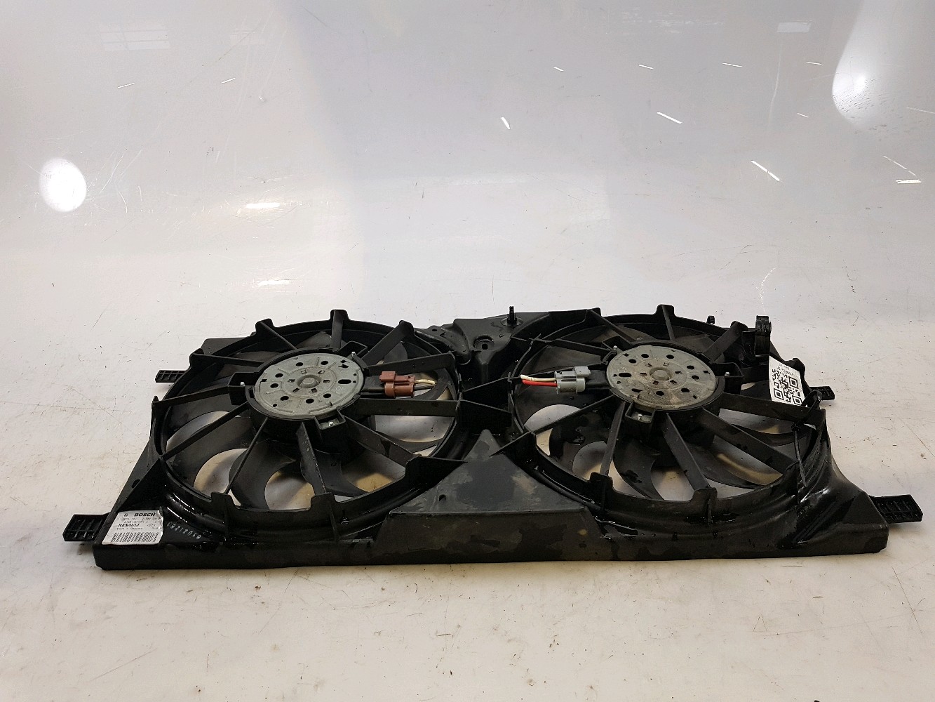 Groupe motoventilateur 214810038R - RENAULT LAGUNA ESTATE 3 PH.2 2.0 DCI 16V FAP - J0-7086W J0-7086W