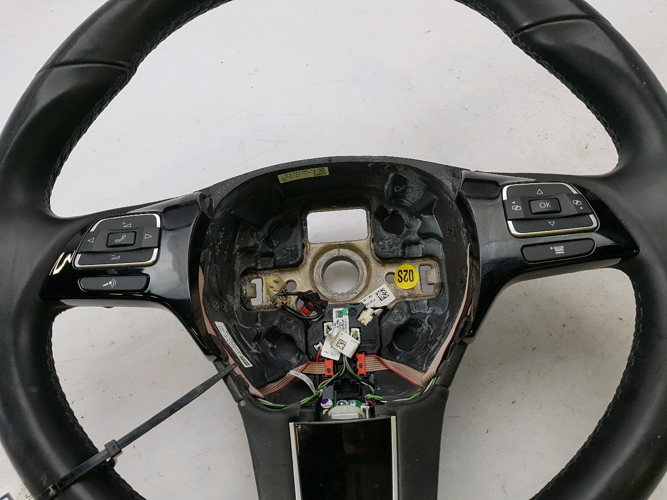 Volant 7P6419091AJICS - VOLKSWAGEN TOUAREG 2 PH.1 3.0 V6 TDI 4X4 - J0-0062N J0-0062N [reference_1300707] 2