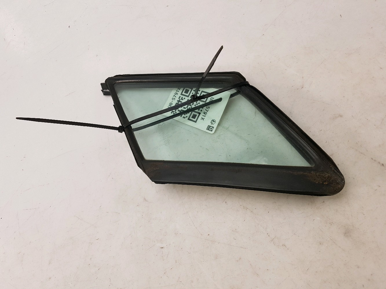 Vitre de custode avant droite CC3372661C9D - MAZDA MAZDA 5 1 PH.1 2.0 MZCD 16V FAP - U0-5791X U0-5791X