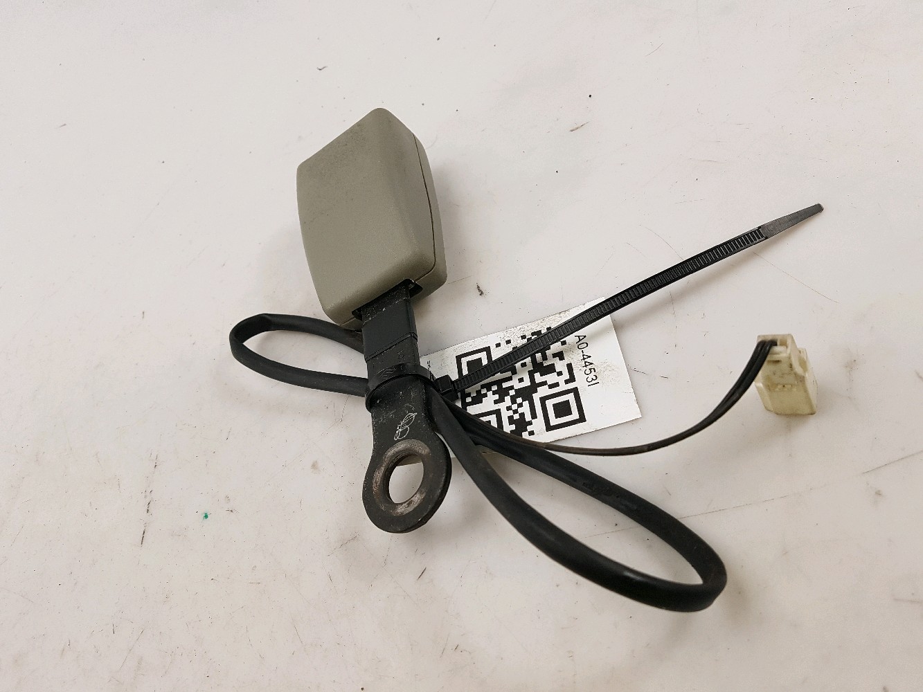 Attache ceinture avant gauche NISSAN X-TRAIL 1 PH.1 A0-4453I A0-4453I