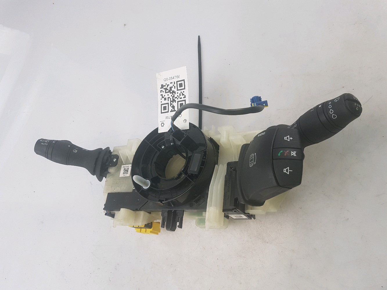 Commodo monobloc 255673247R - RENAULT ZOE PH.1 ELEC 88 - Q0-0547W Q0-0547W