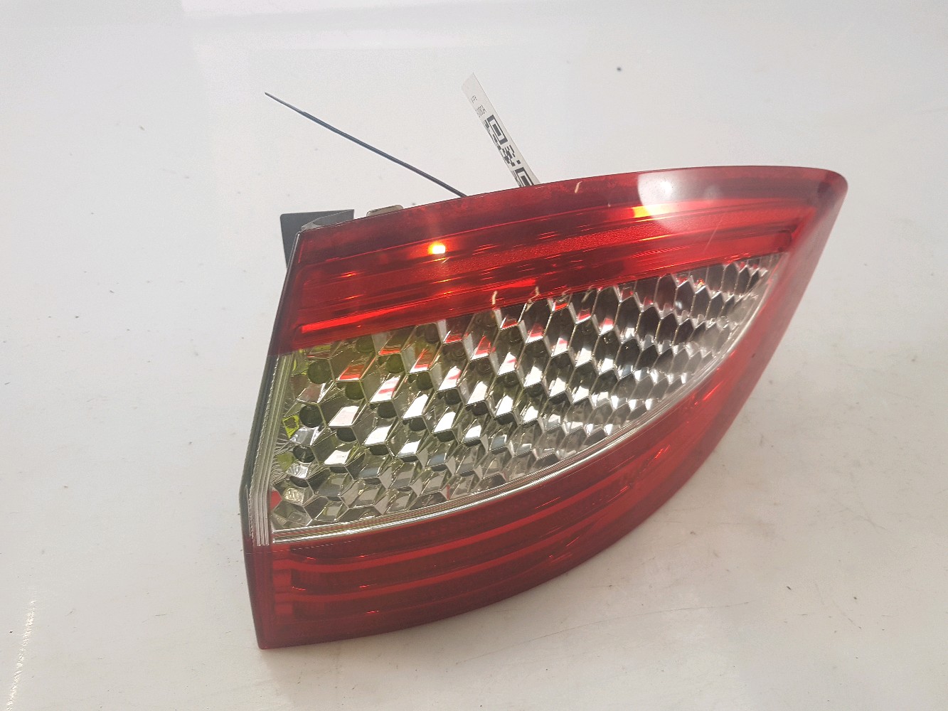 Feu arrière droit FORD MONDEO SW 3 PH.1 réf. 1486778 E0-0080A E0-0080A