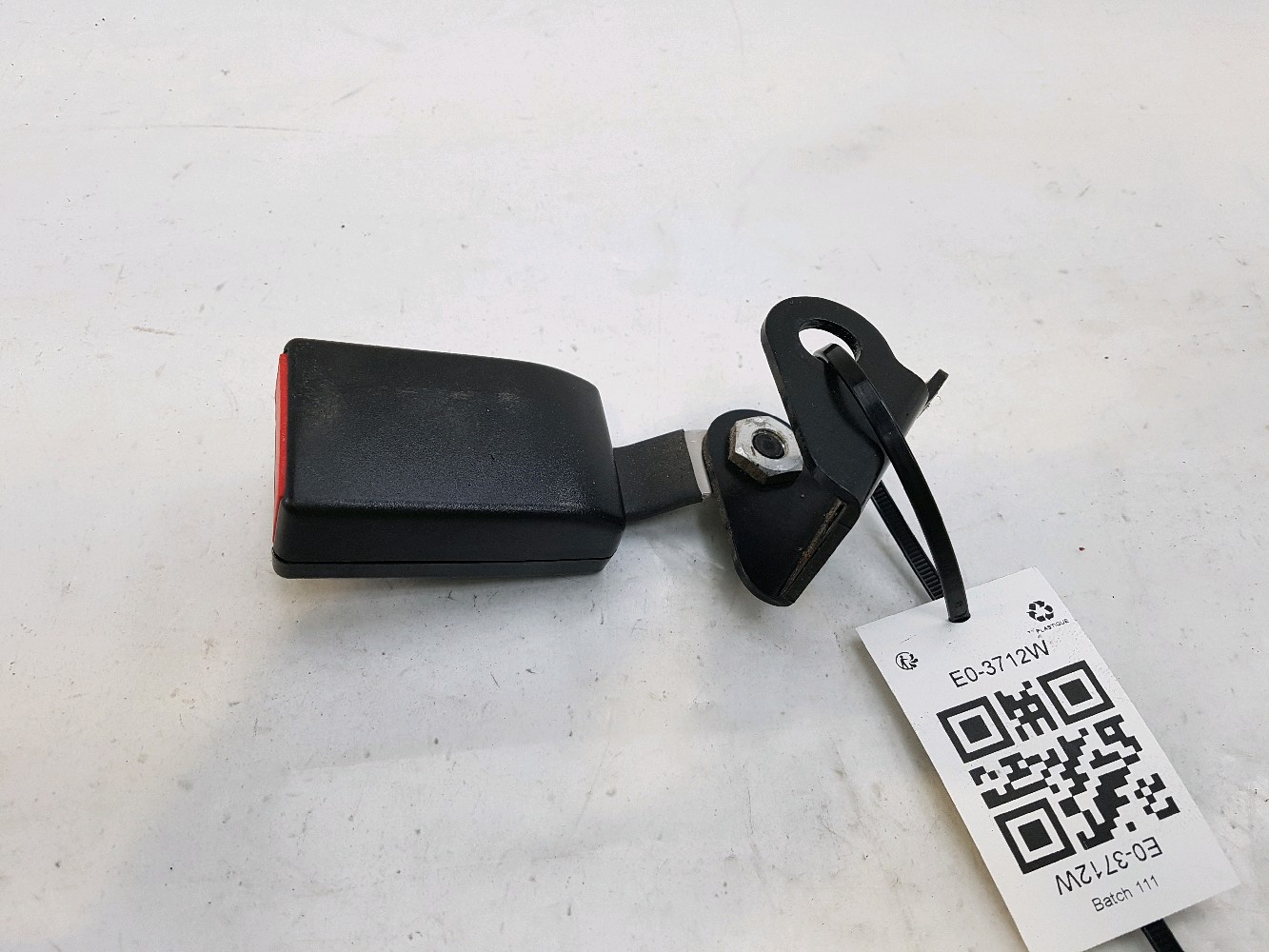 Attache ceinture arrière droit SAAB 9.3 SPORT SEDAN 2 PH.2 E0-3712W E0-3712W