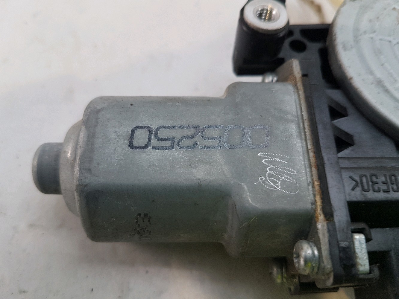 Lève-vitre arrière droit SUBARU IMPREZA 3 H0-5716X H0-5716X [reference_1302807] 3