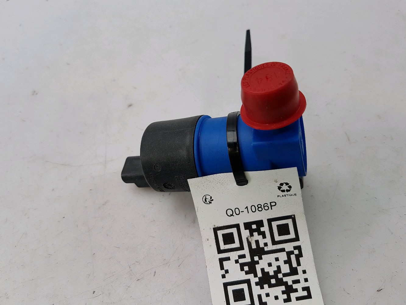 Q0-1086P