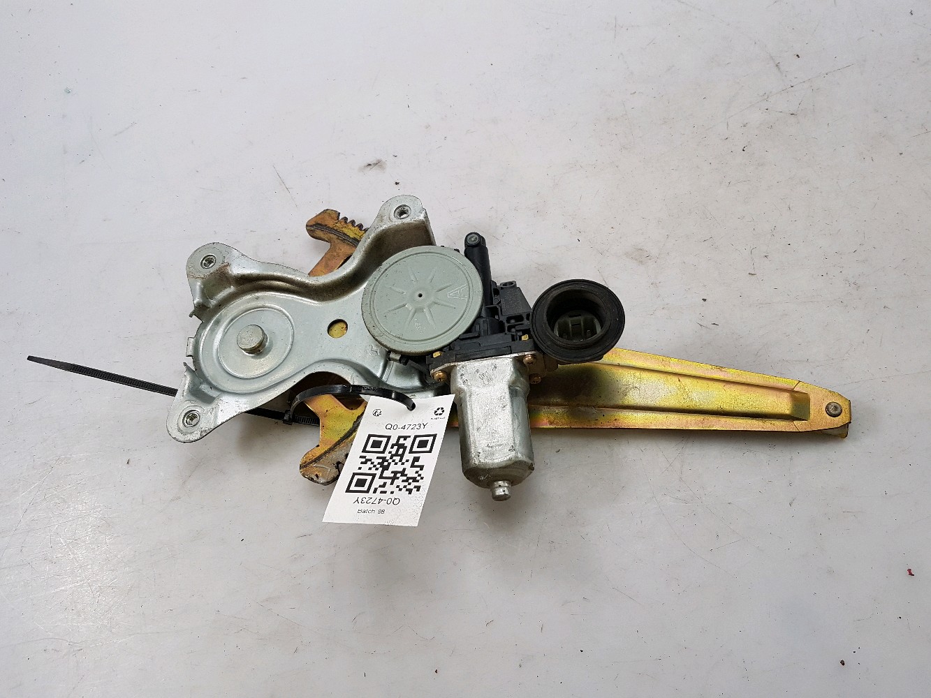 Lève-vitre arrière gauche TOYOTA LANDCRUISER 4 Q0-4723Y Q0-4723Y