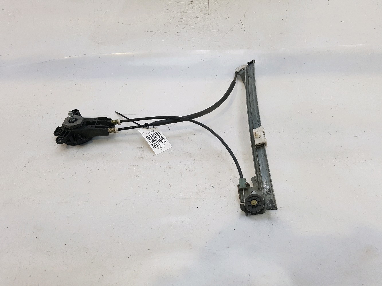 Lève-vitre avant gauche PEUGEOT 106 PH.2 L0-1383B L0-1383B