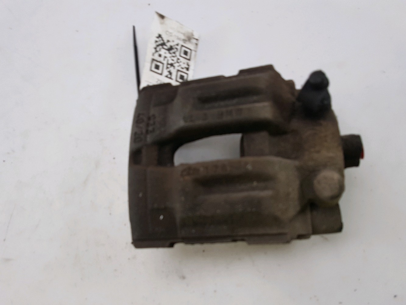 Etrier arrière droit 34216768694 - BMW SERIE 1 1 PH.2 2.0D 16V TURBO FAP - C0-1948Z C0-1948Z