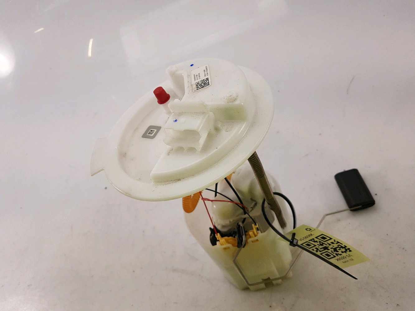 Pompe à carburant électrique 00K68367970AA - JEEP COMPASS 2 1.3 GSE - V0-5658K V0-5658K