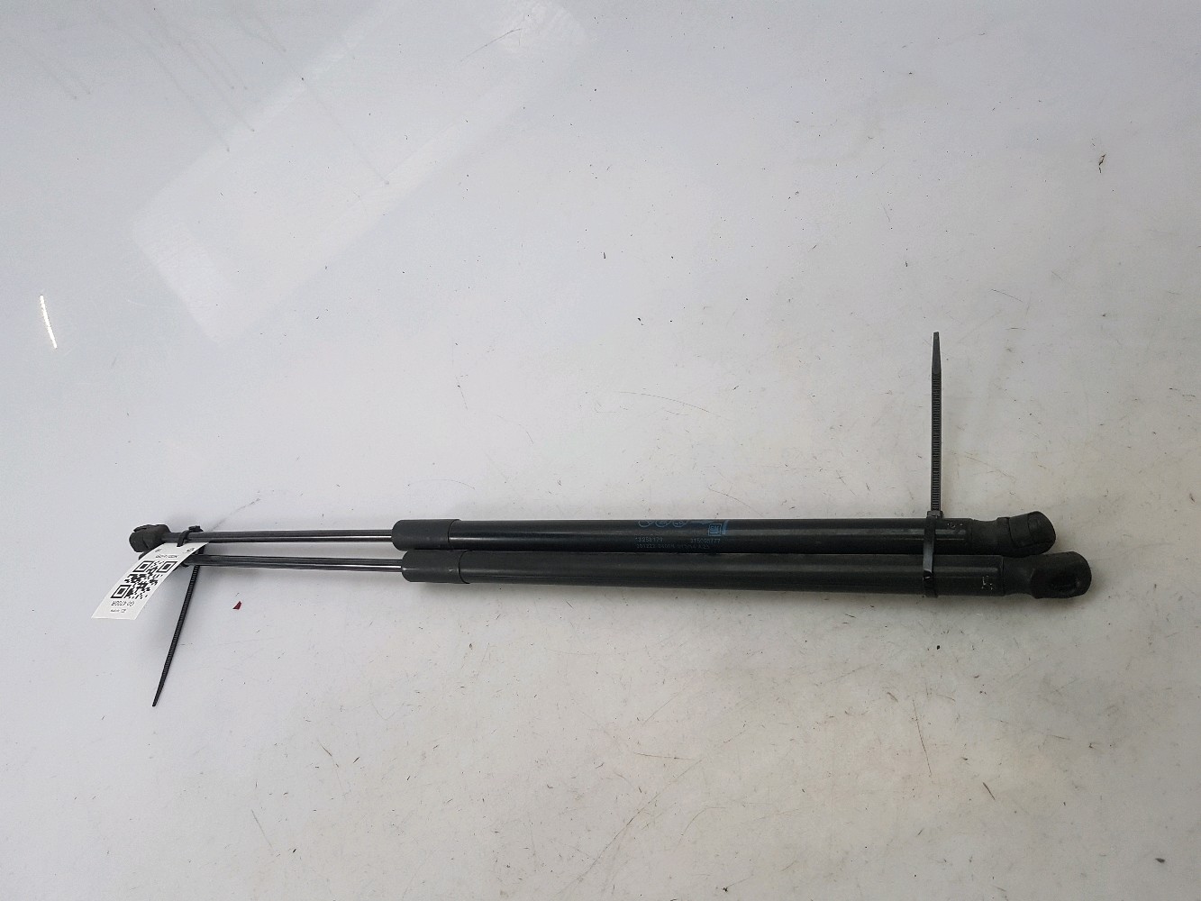 Paire verins coffre hayon malle 13258179 - OPEL ASTRA J PH.2 1.4I 16V TURBO - G0-4700R G0-4700R