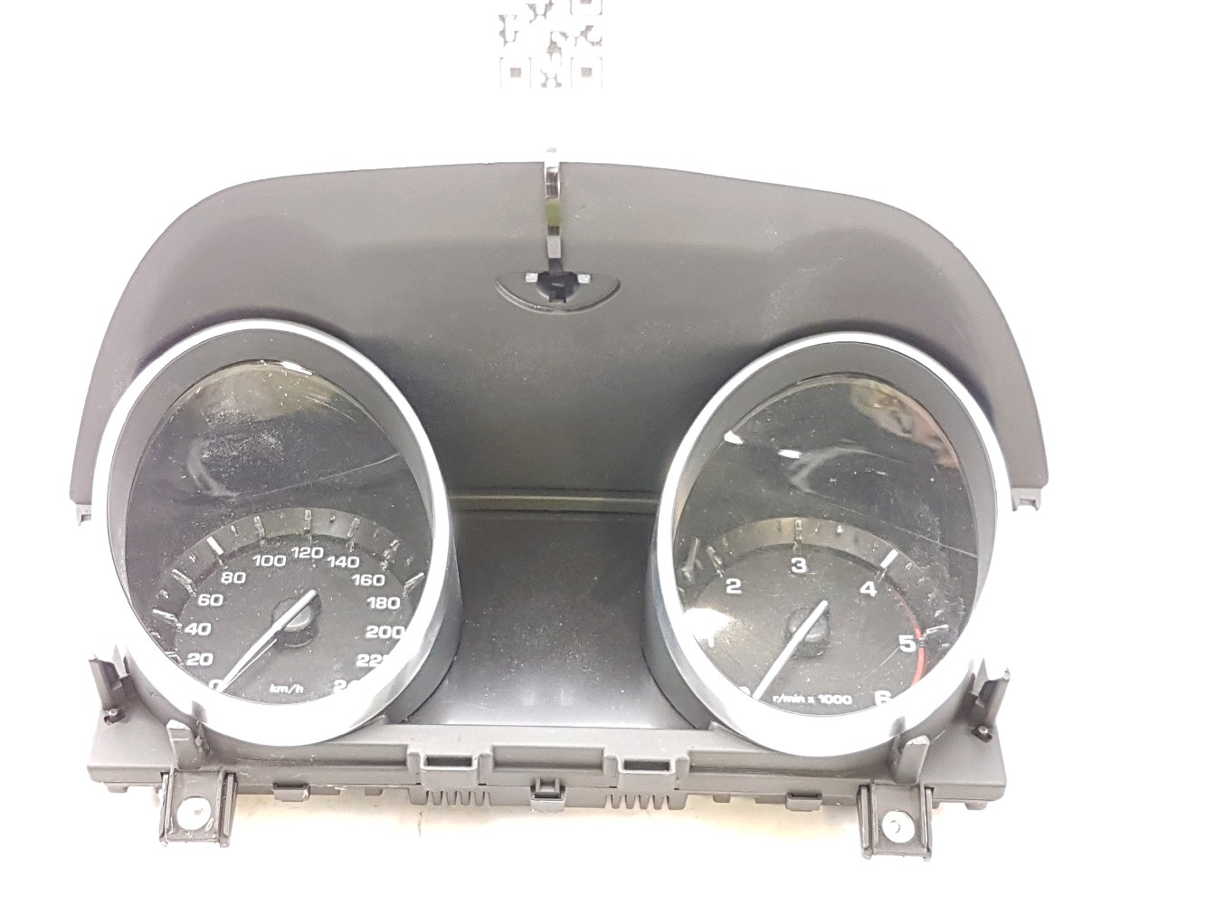 Compteur LR073039 - LAND ROVER RANGE ROVER 1 PH.1 2.2 TD4 16V 4X4 FAP - L0-5549G L0-5549G