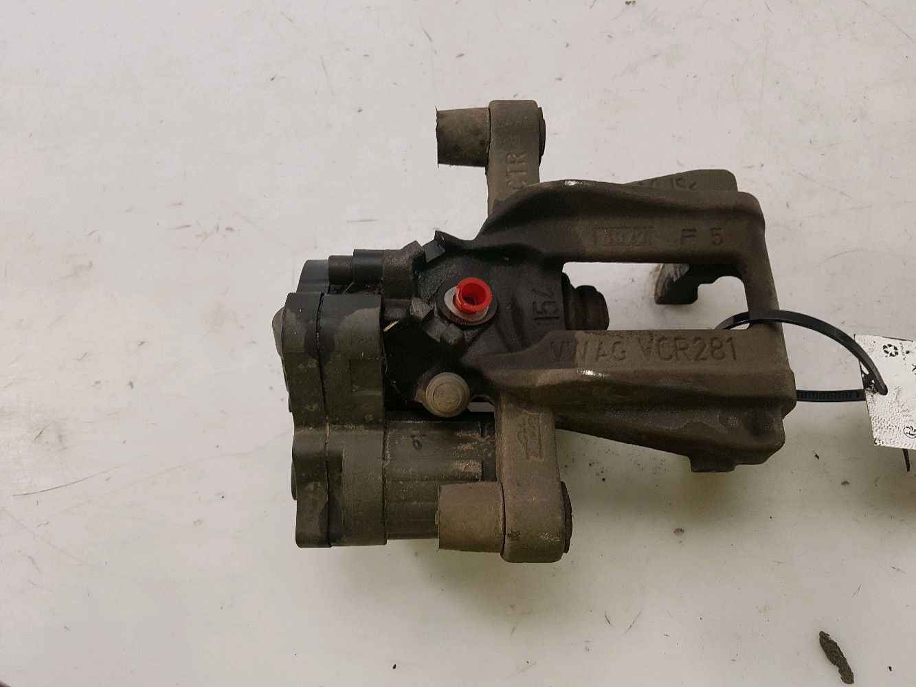 Etrier arrière droit 5WA615424SL7 - VOLKSWAGEN GOLF 8 1.0 TSI - Q0-5491X Q0-5491X