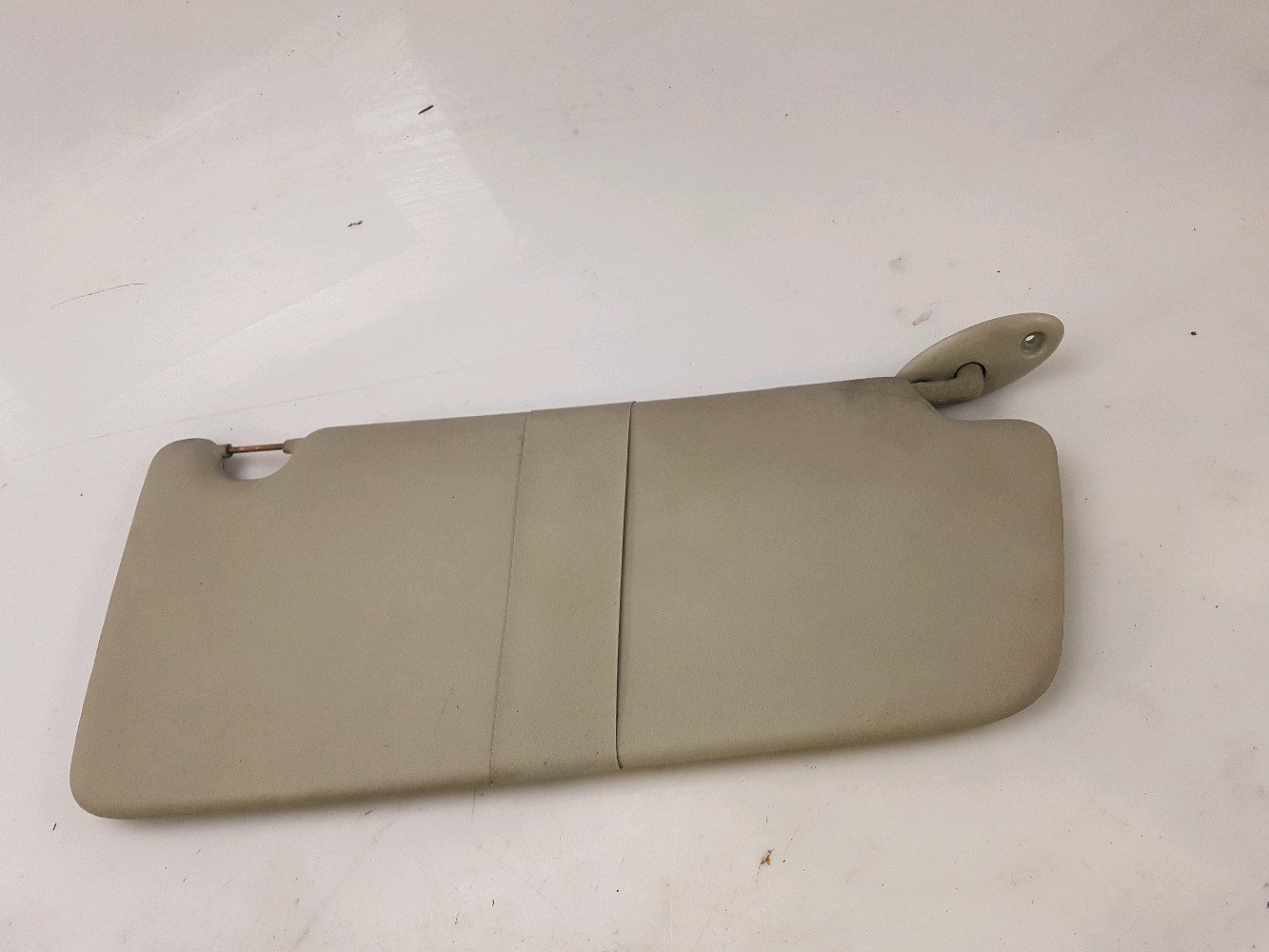 Pare-soleil gauche 1880328 - FORD FOCUS C-MAX 1 PH.1 1.6 TDCI 16V - H0-4411B H0-4411B