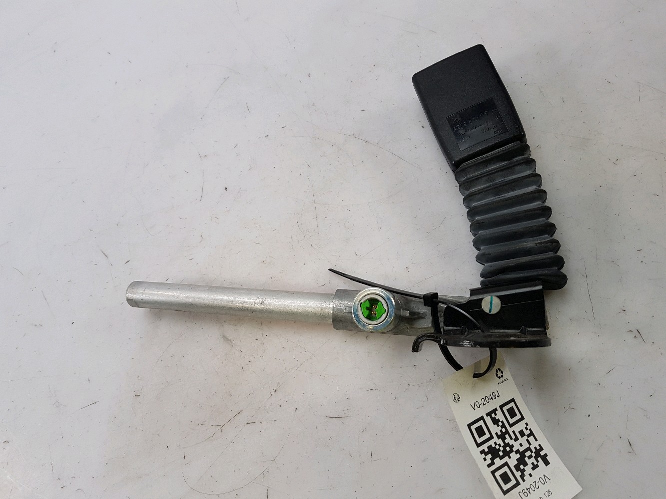 Attache ceinture arrière gauche MERCEDES CLASSE C 2 PH.1 V0-2049J V0-2049J