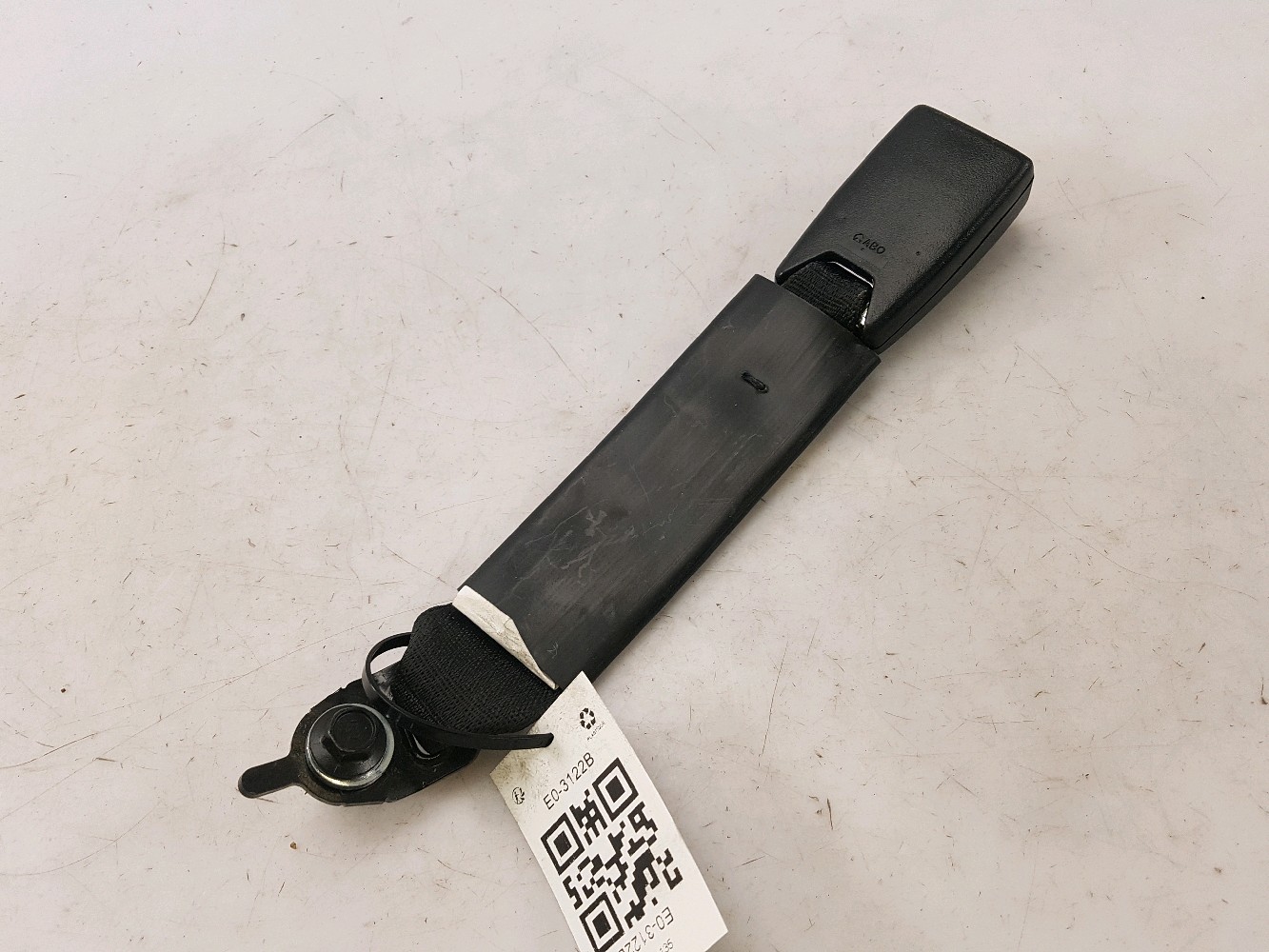 Attache ceinture arrière gauche FORD MUSTANG 7 PH.1 E0-3122B E0-3122B