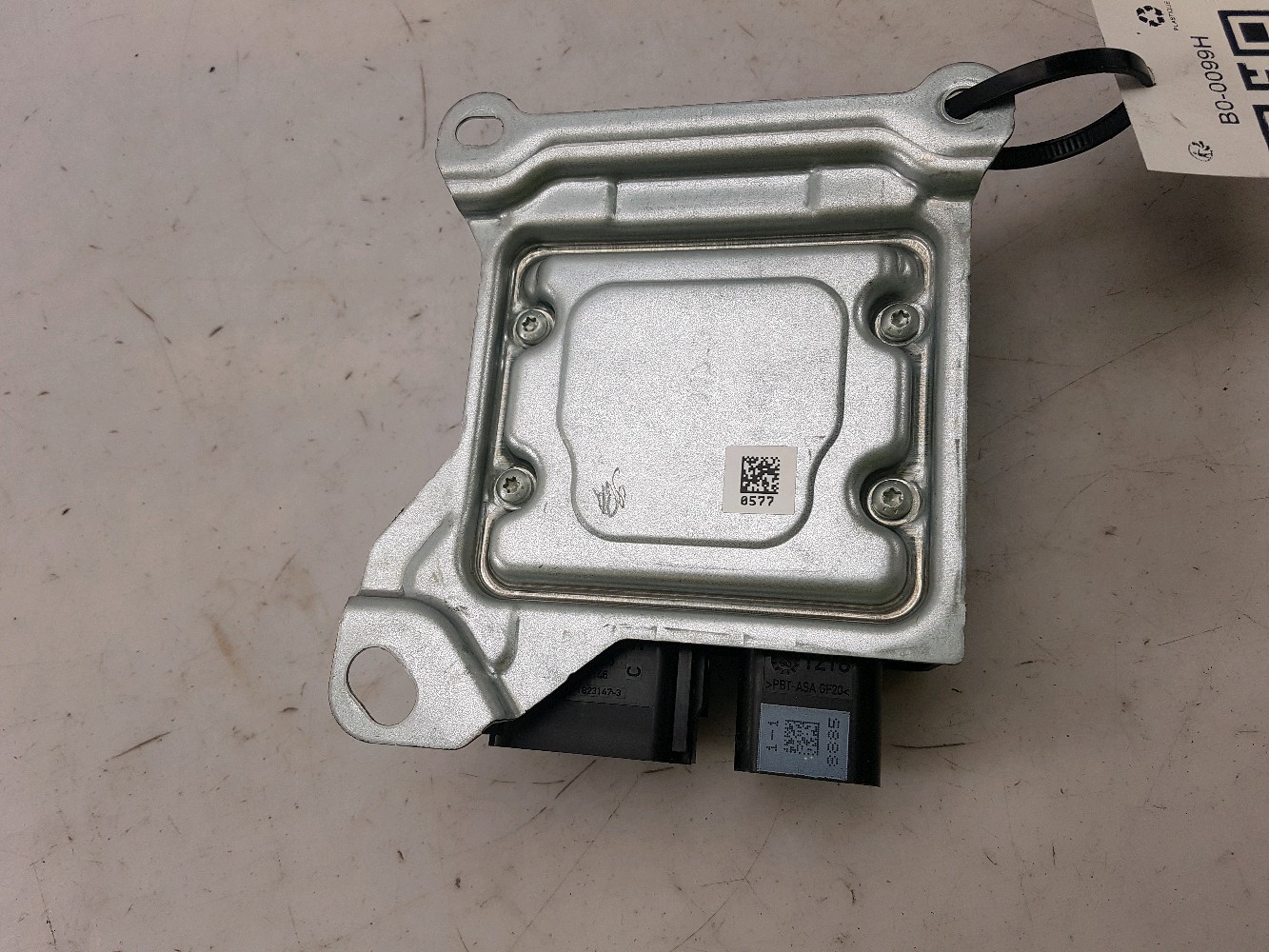 Calculateur d'airbag 1790083 - FORD C-MAX 2 PH.1 1.6 TDCI - B0-0099H B0-0099H [reference_1318371] 4