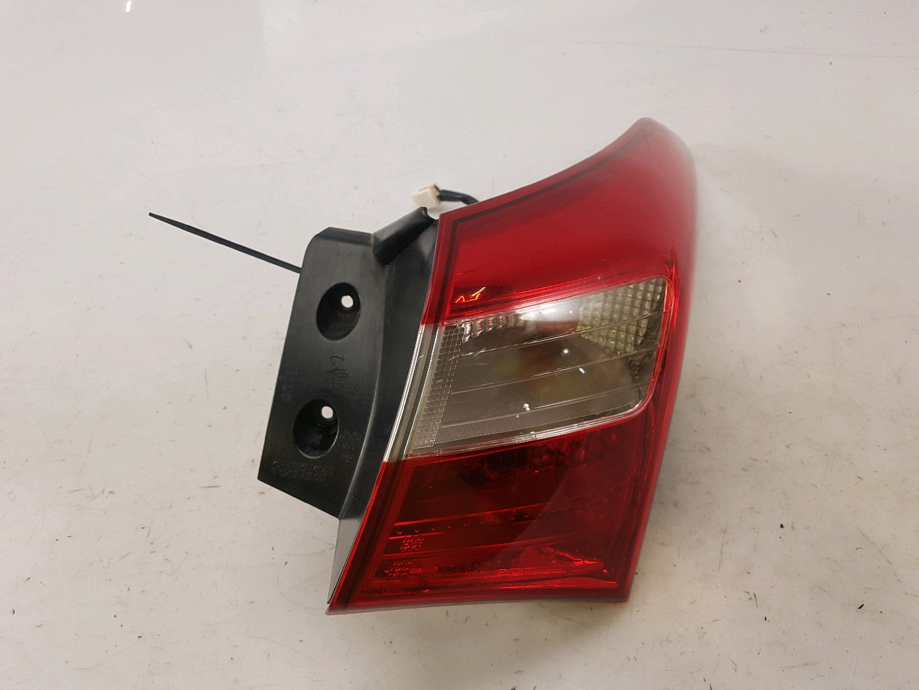 Feu arrière droit HYUNDAI I30 2 PH.1 réf. 92420A5020 V0-1229H V0-1229H