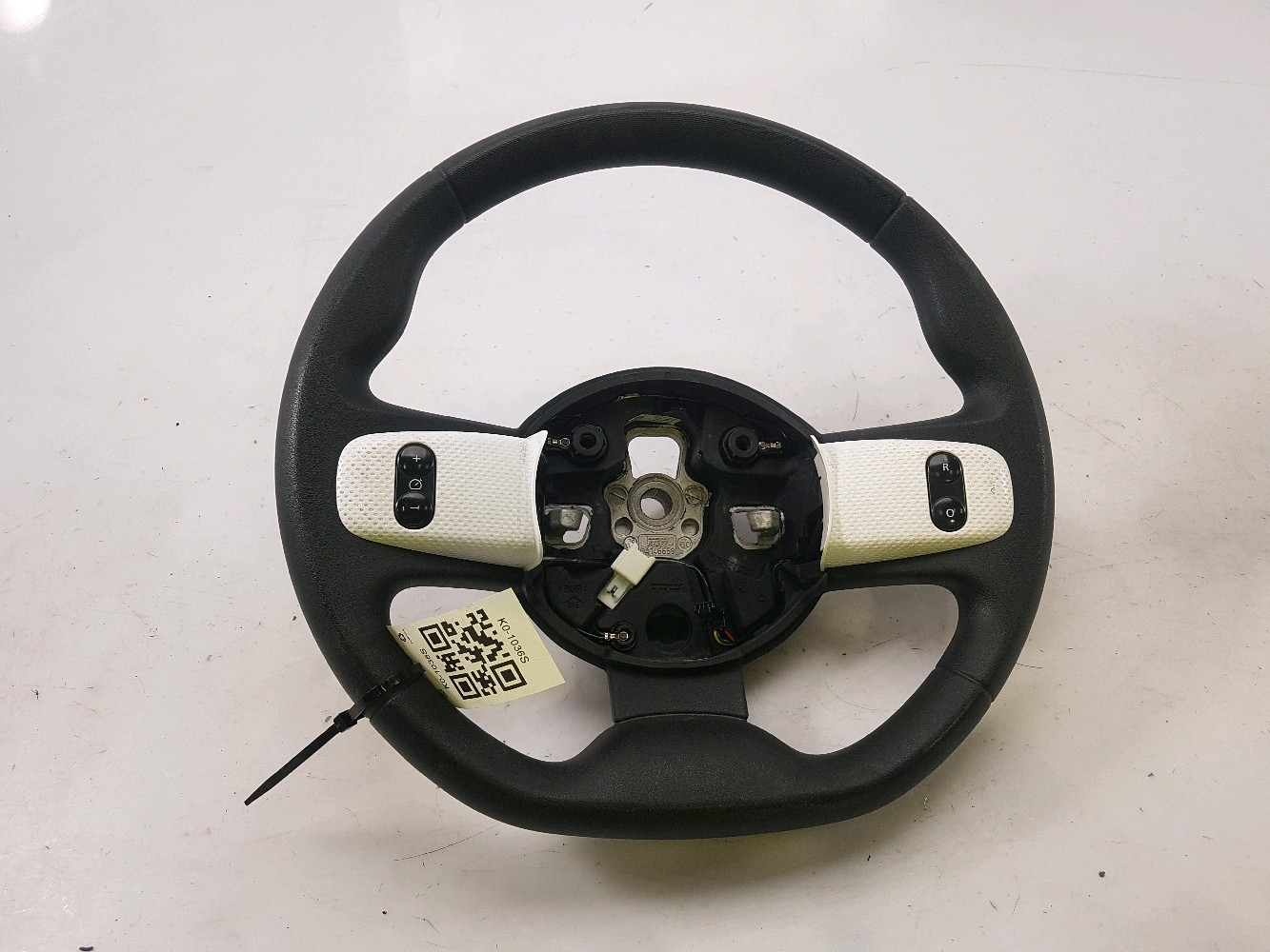 Volant 484004149R - RENAULT TWINGO 3 PH.1 1.0 - K0-1036S K0-1036S