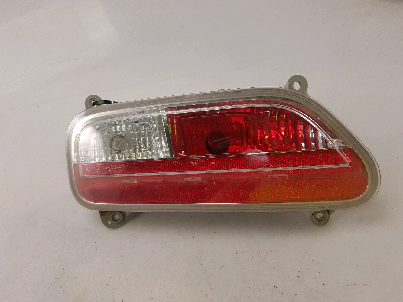 Feu de pare choc arrière gauche 92405A2650 - KIA CEED 2 PH.1 1.6 CDI - F0-3027J F0-3027J