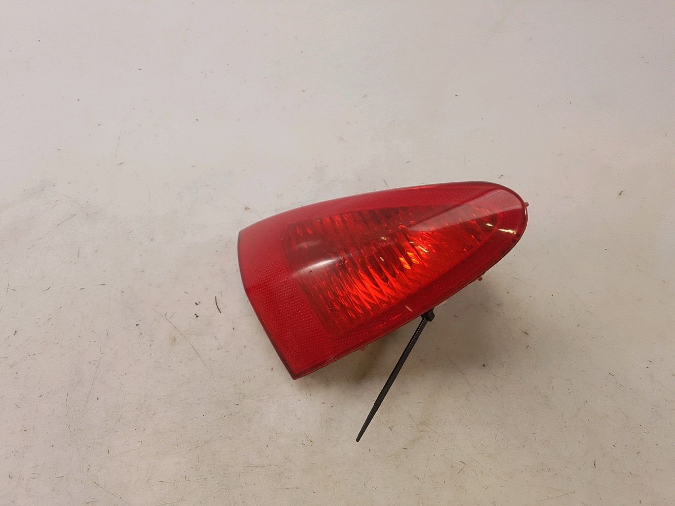 Feu de hayon gauche 0046556346 - ALFA-ROMEO 147 PH.1 1.9 JTD - P0-3076L P0-3076L