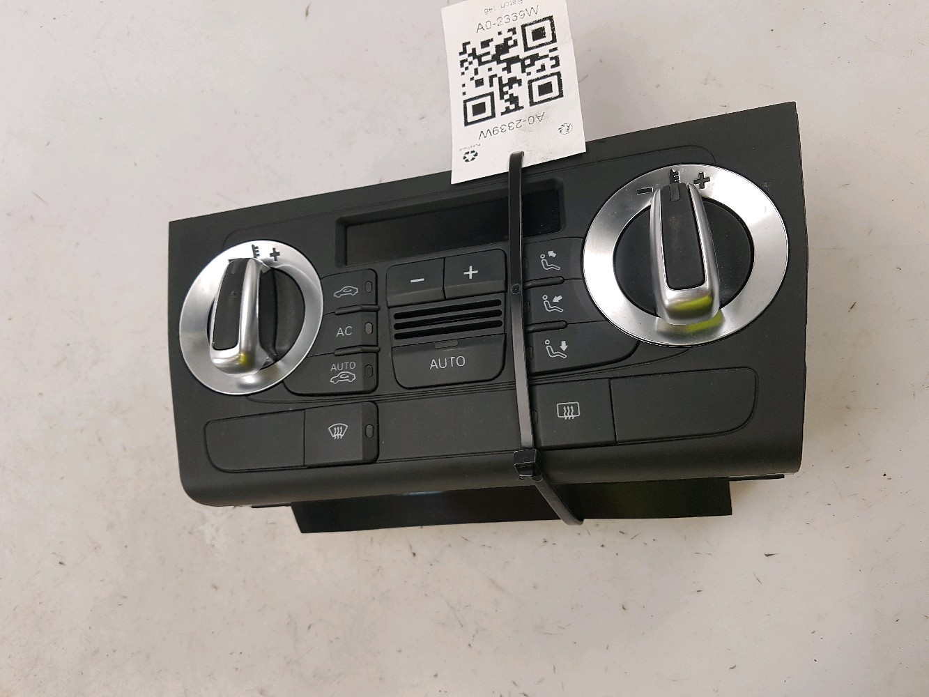 Commande de chauffage 8P0820043BMXHA - AUDI A3 2 PH.2 2.0 TDI - A0-2339W A0-2339W