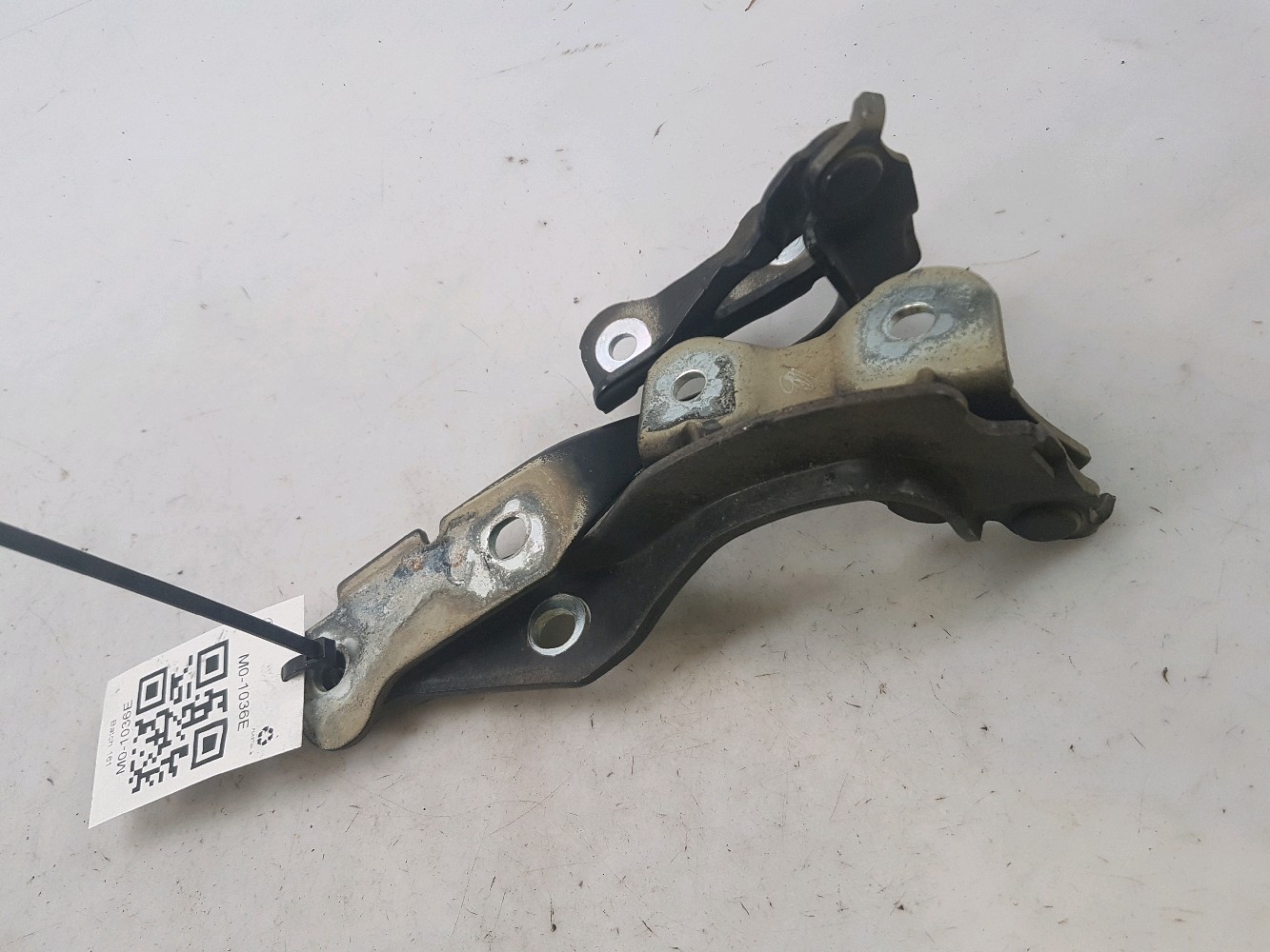 CHARNIERES DE CAPOT 94520982 - CHEVROLET AVEO 1 1.2I 16V - M0-1036E M0-1036E