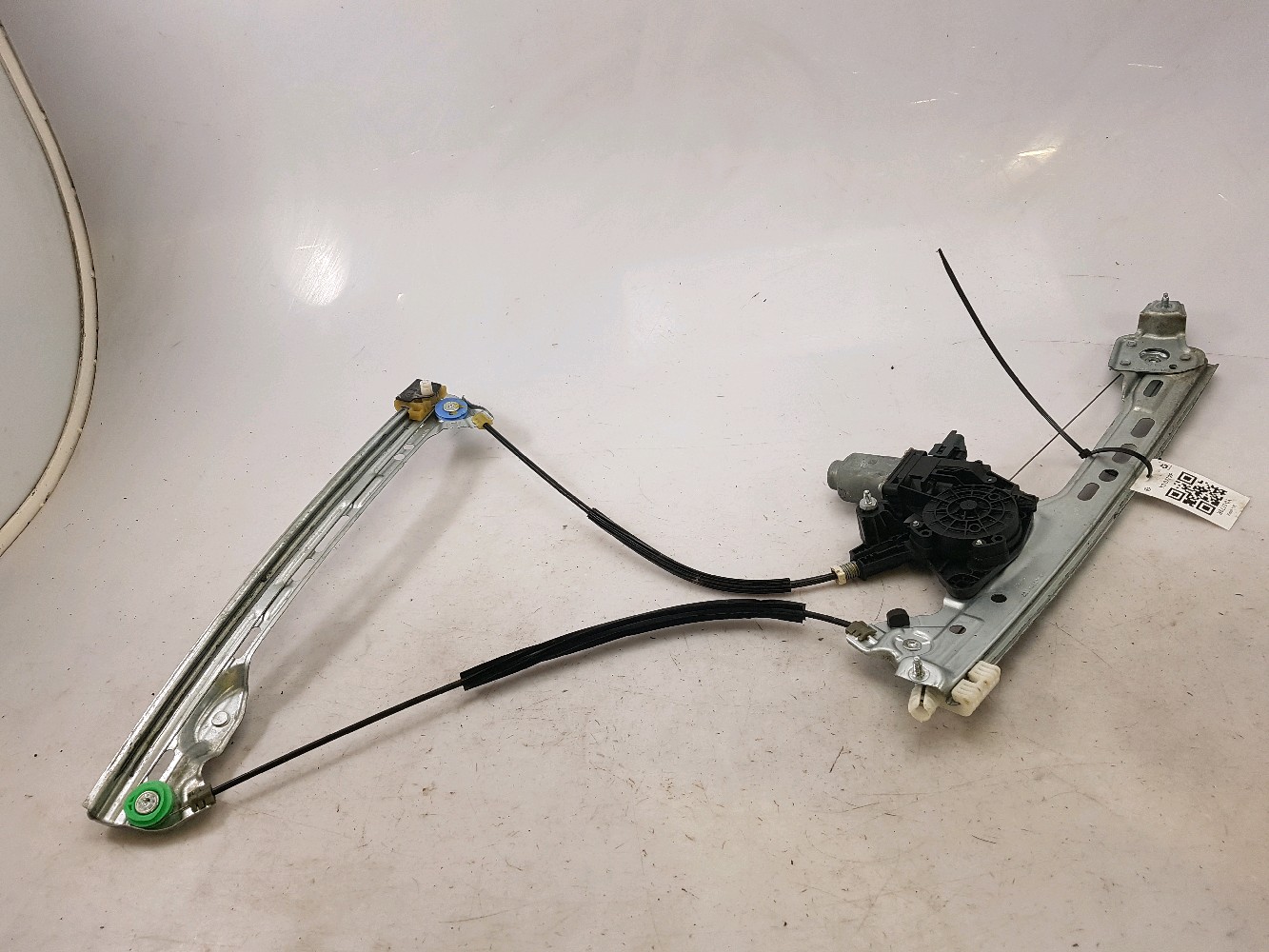 Lève vitre avant droit RENAULT TALISMAN Y0-0779R Y0-0779R