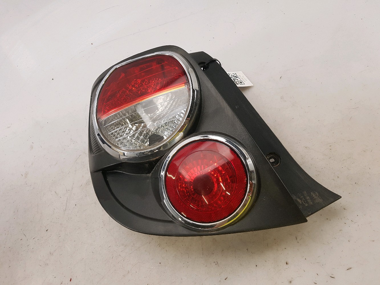 Feu arrière gauche CHEVROLET AVEO 2 réf. 95470358 B0-3923B B0-3923B