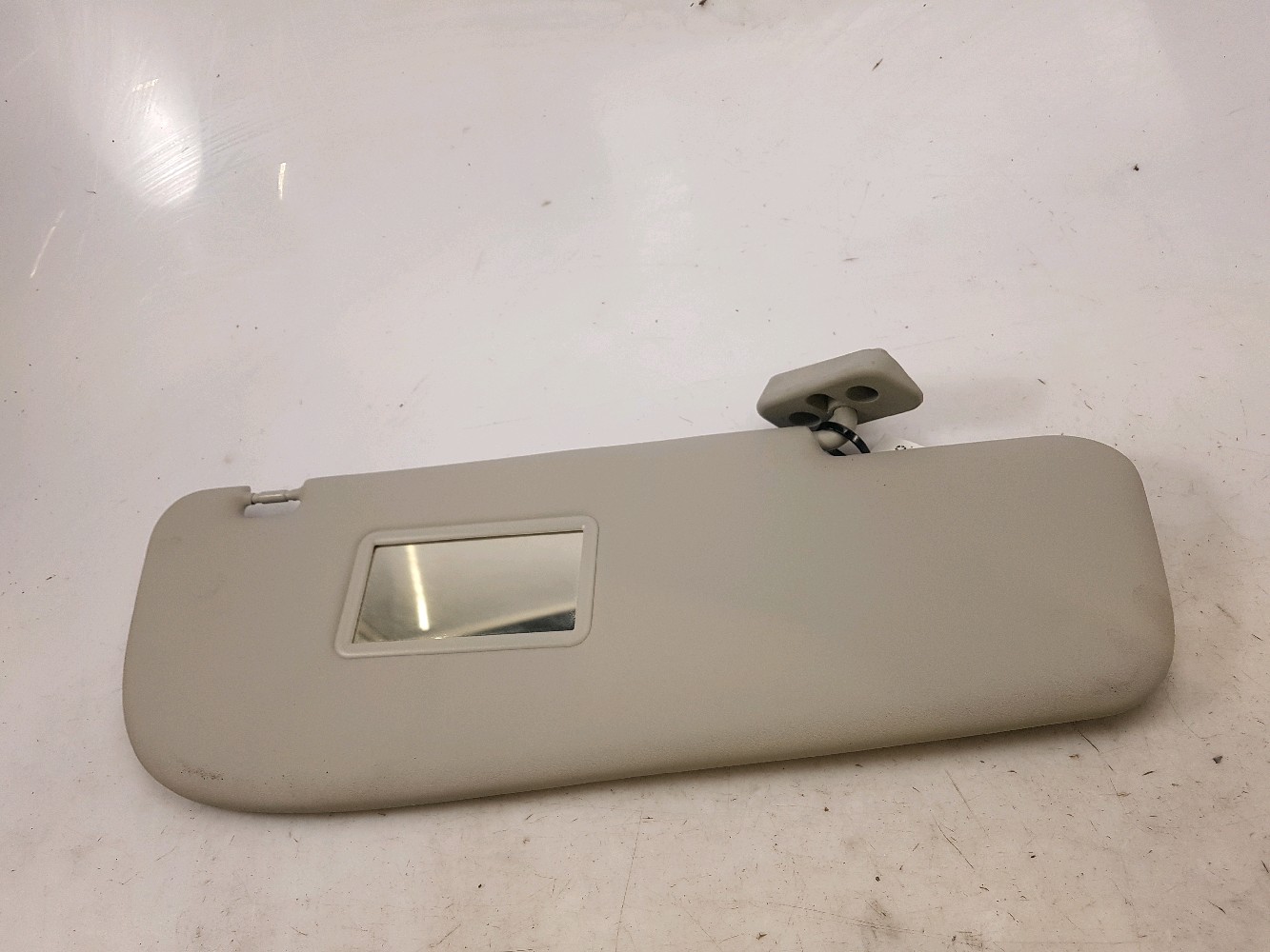 Pare-soleil droit 735749949 - FIAT DOBLO 2 PH.2 1.6 JTD - G0-3938G G0-3938G [reference_1322836] 2