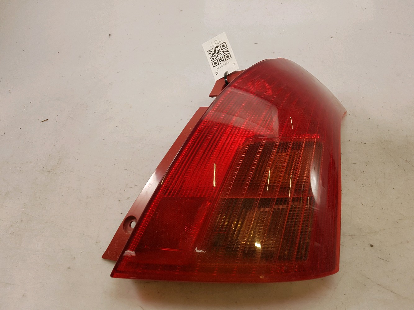 Feu arrière droit SUZUKI SWIFT 3 réf. 35650-63J00 W0-5027H W0-5027H [reference_156239]