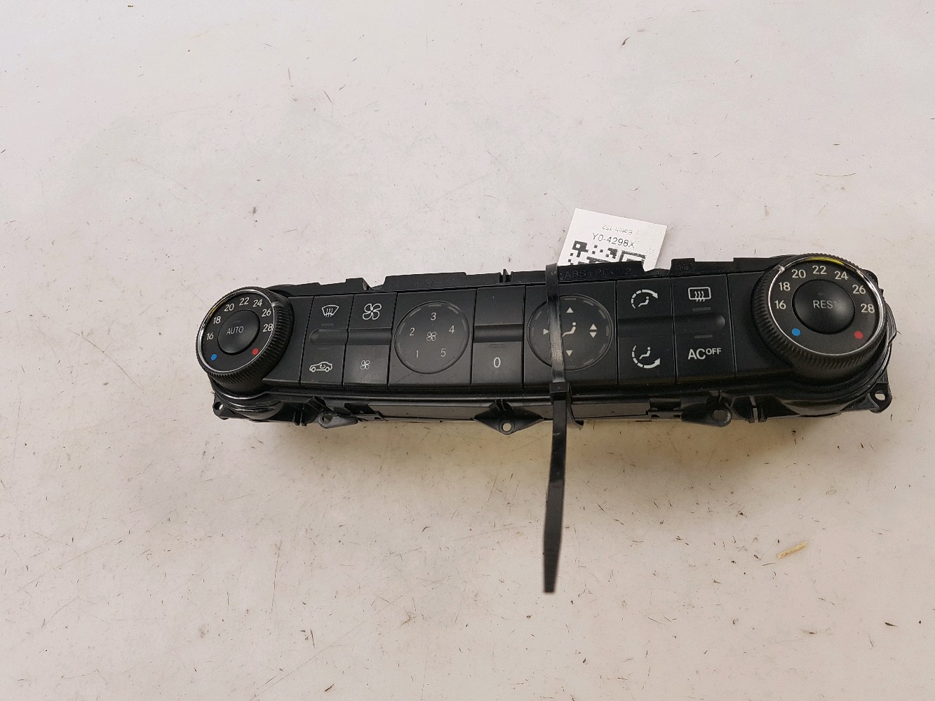 Commande de chauffage 2118300385 - MERCEDES CLASSE E 3 PH.1 2.7 CDI - Y0-4298X Y0-4298X