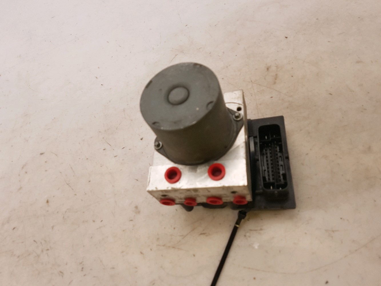 Bloc ABS 8K0614517EL - AUDI A4 AVANT 3 PH.1 2.0 TDI 16V 4X4 FAP - H0-1635C H0-1635C