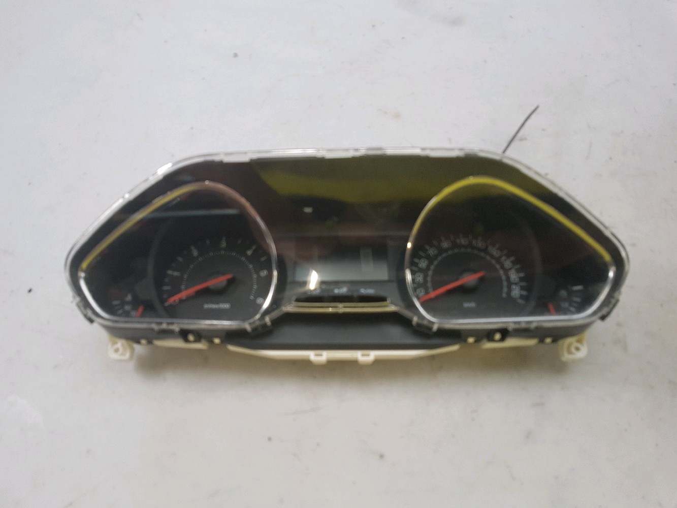 Compteur 9813869080 - PEUGEOT 208 1 PH.1 1.4 HDI FAP - R0-5816G R0-5816G