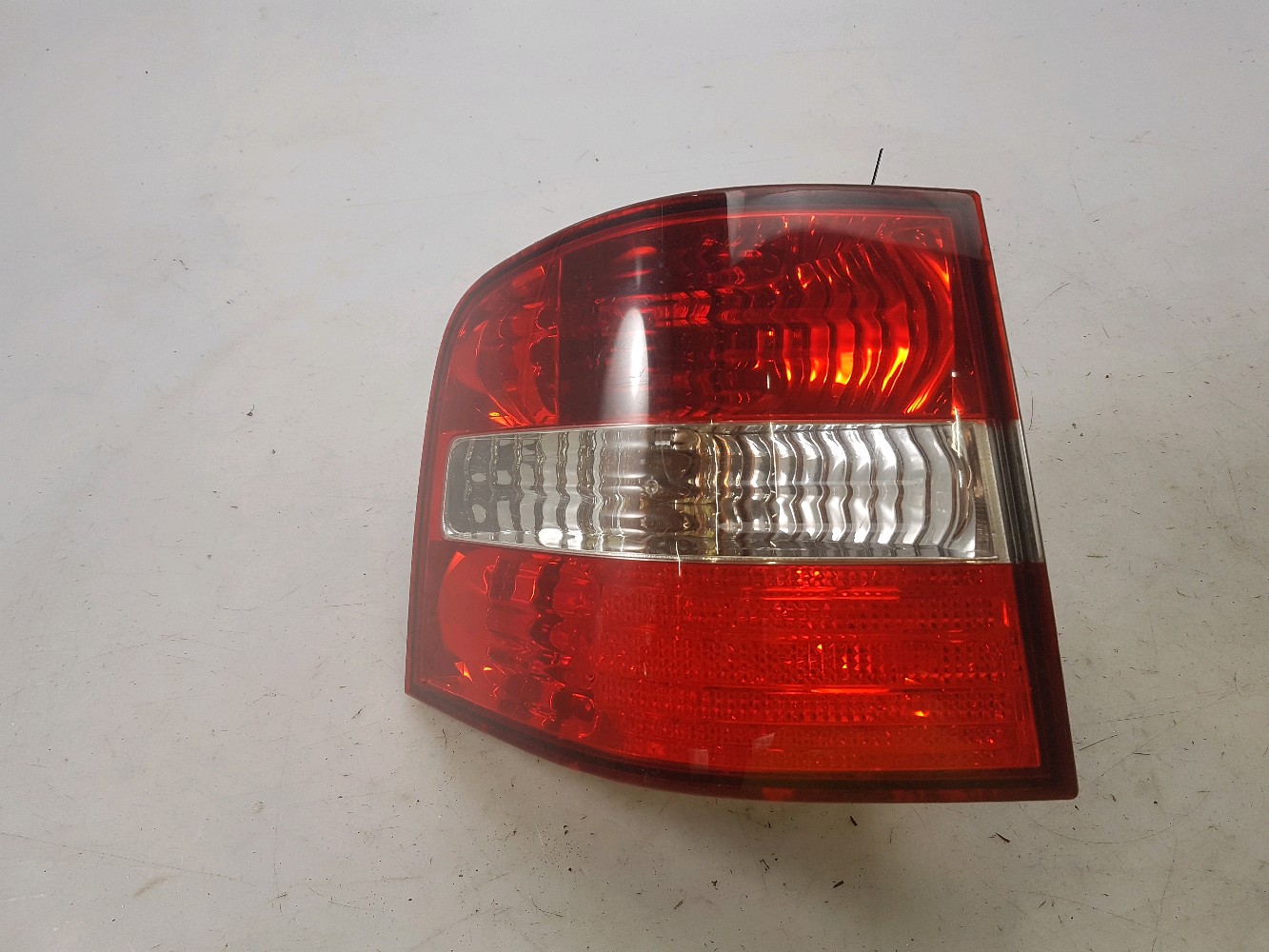 Feu arrière gauche FIAT STILO réf. 46758989 S0-6062Q S0-6062Q