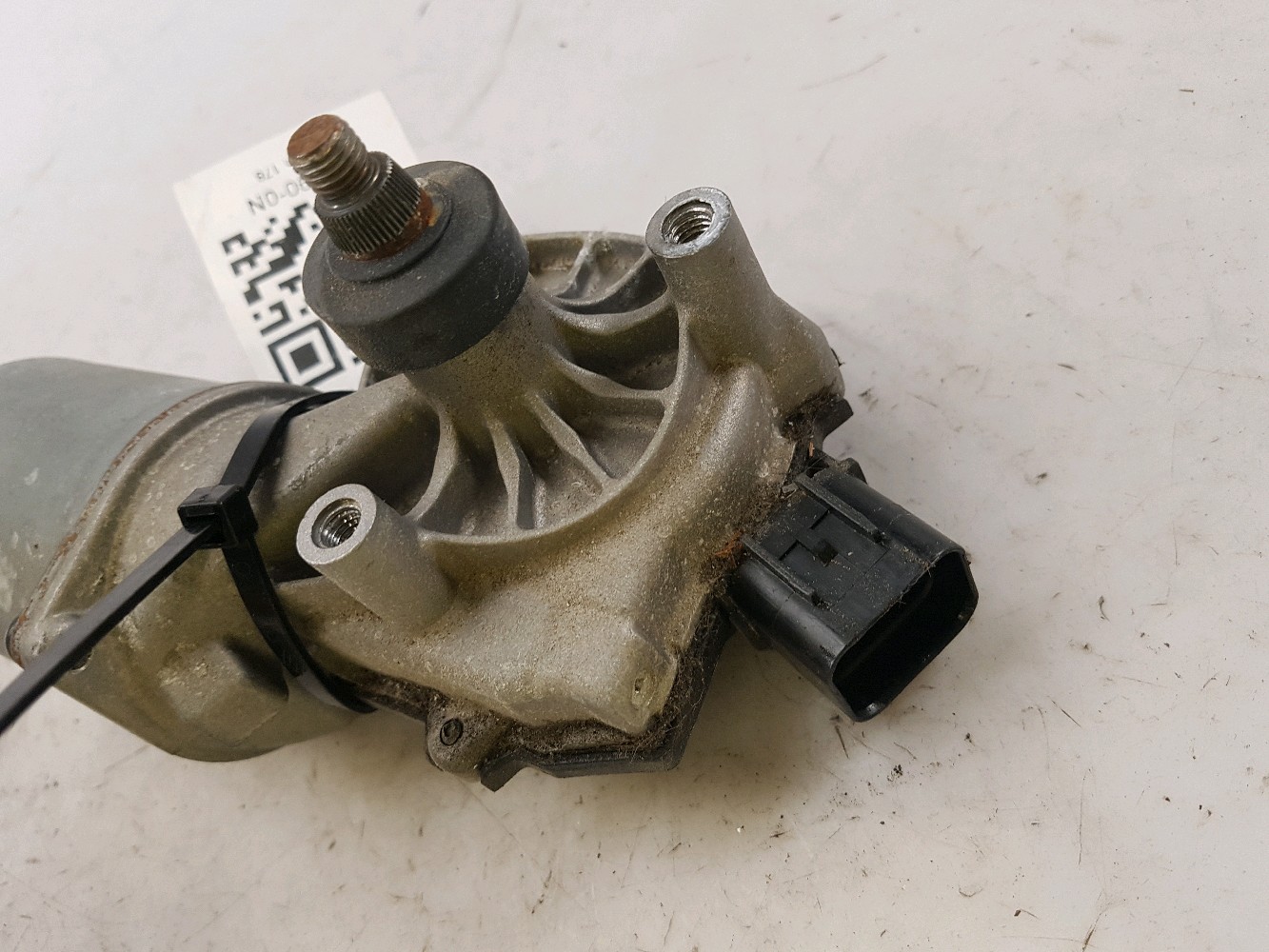 Moteur d'essuie glace avant réf. 98110C1950 KIA STONIC PH.2 N0-0651T N0-0651T [reference_186292] 2