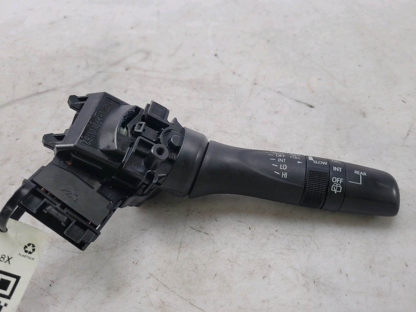 Commodo droit 37310M68P11 - SUZUKI BALENO 2 1.2I 16V - X0-5938X X0-5938X