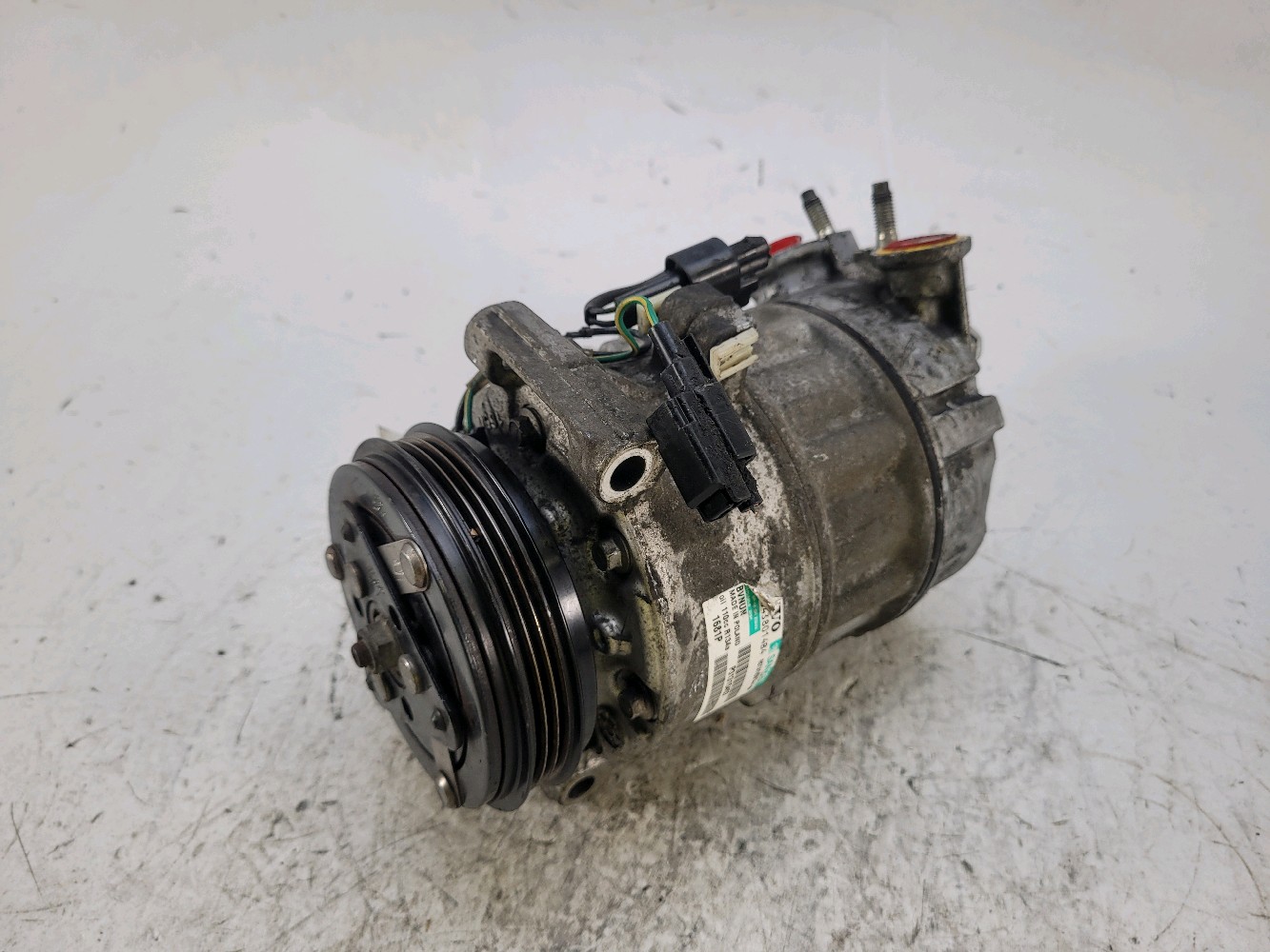 Compresseur de climatisation RENAULT GRAND ESPACE 3 2.2 TD 12V réf. 7701499839 W0-1434J W0-1434J