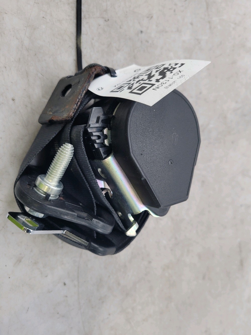 Ceinture arrière gauche RENAULT SCENIC 3 PH.3 réf. 888415677R X0-1130N X0-1130N