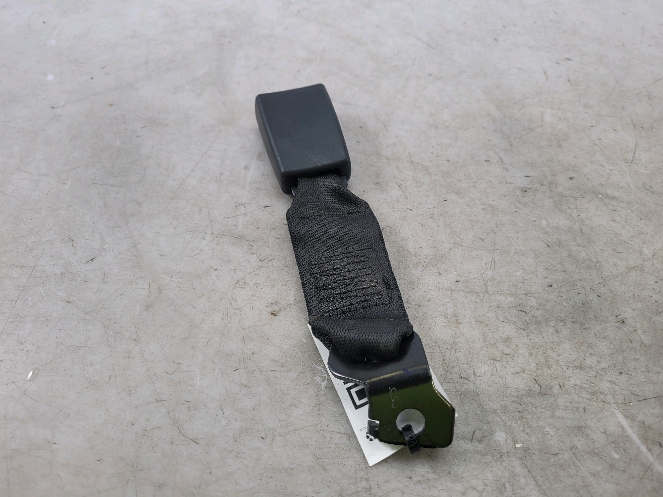 Attache ceinture centrale 72119132809 - BMW SERIE 5 5 PH.2 3.0 D (530) L6 24V 4X4 FAP - M0-0860U M0-0860U