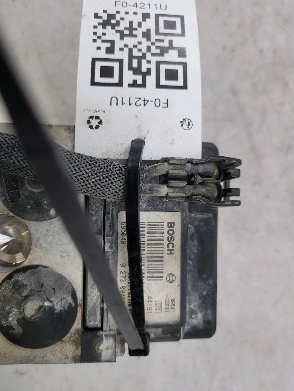 F0-4211U