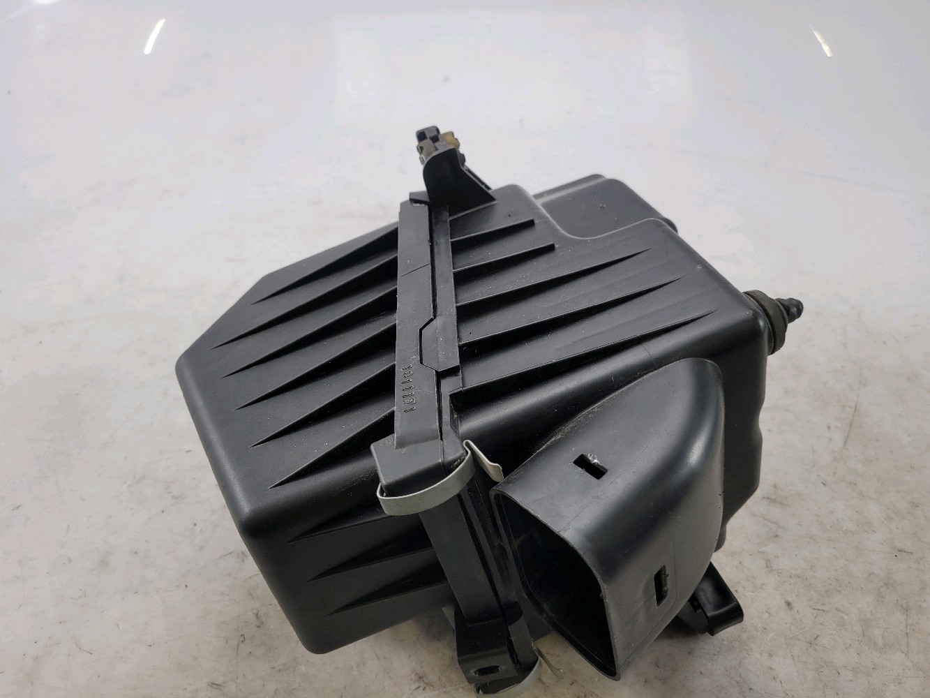 BOITE A AIR 1370062M00000 - SUZUKI VITARA 2 PH.1 1.6 CDI 4X4 - P0-5955L P0-5955L