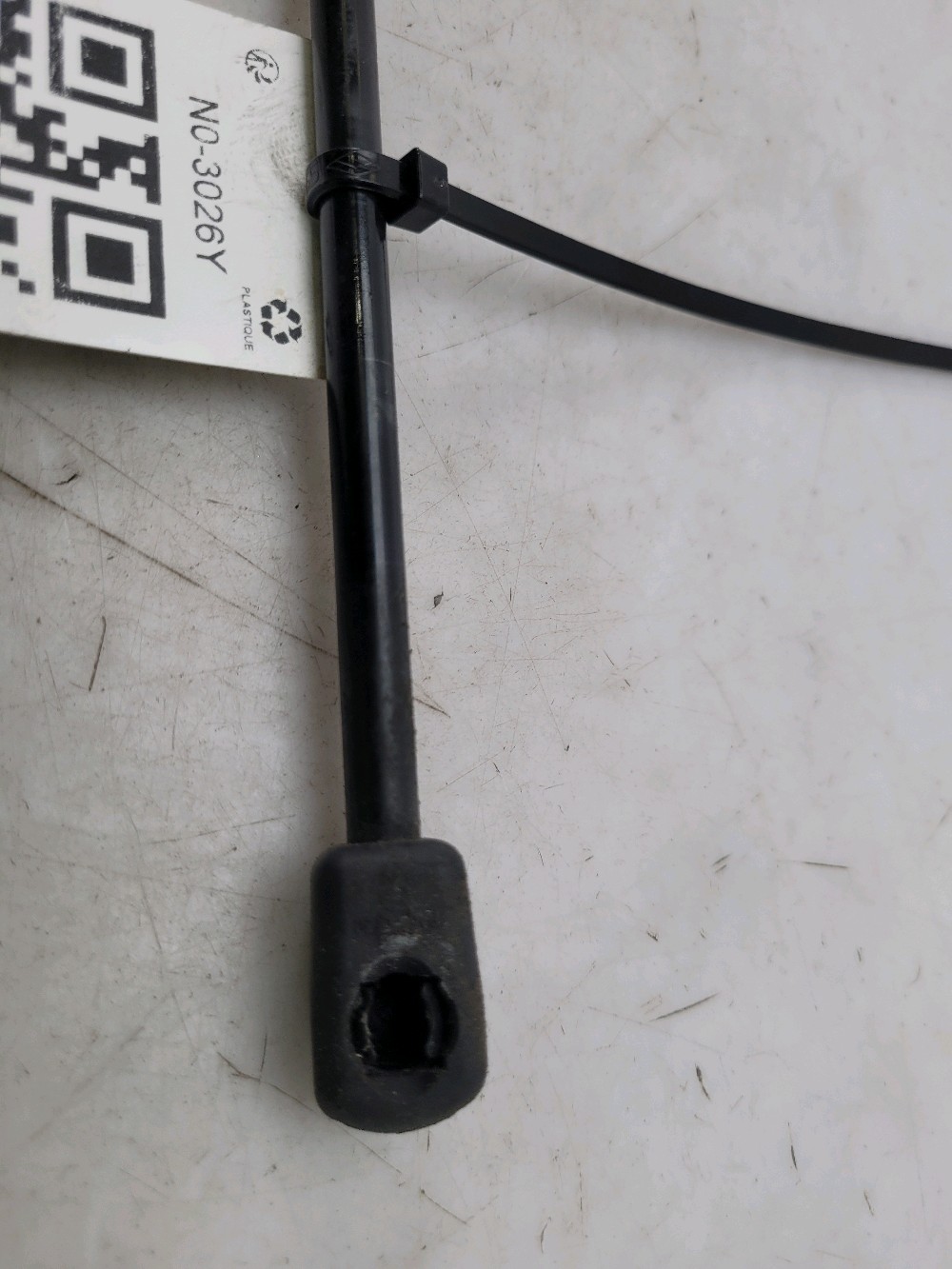 Verins capot YQ00944680 - OPEL CROSSLAND X PH.1 1.2I - N0-3026Y N0-3026Y [reference_1327753] 3