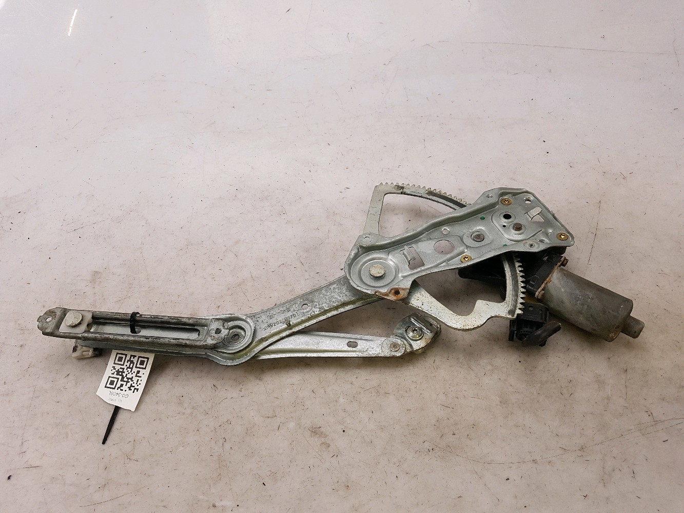 Lève-vitre avant gauche MERCEDES CLASSE C 1 PH.2 G0-3405L G0-3405L