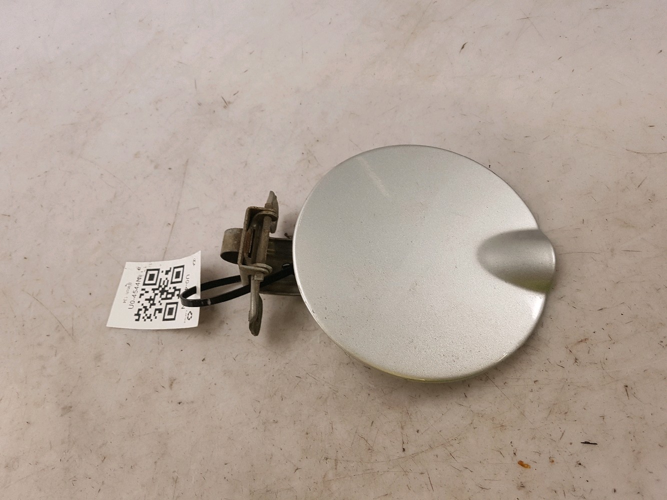 Trappe portillon carburant 55369005AA - JEEP COMMANDER 3.0 CRD 24V TURBO - U0-4544N U0-4544N