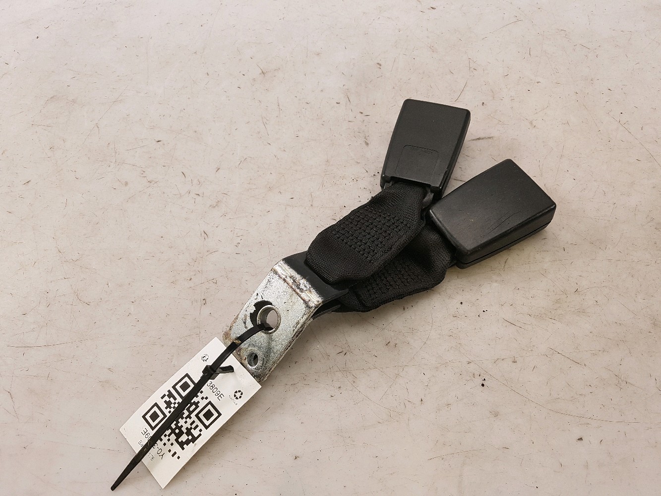 Attache ceinture arrière gauche JAGUAR XF 1 PH.2 Y0-3809E Y0-3809E