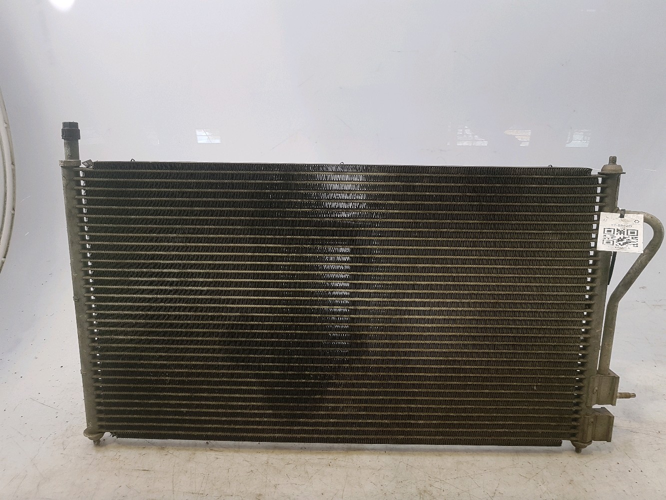 Radiateur de climatisation/Condenseur FORD FOCUS 1 réf. 1671708 Y0-0982G Y0-0982G