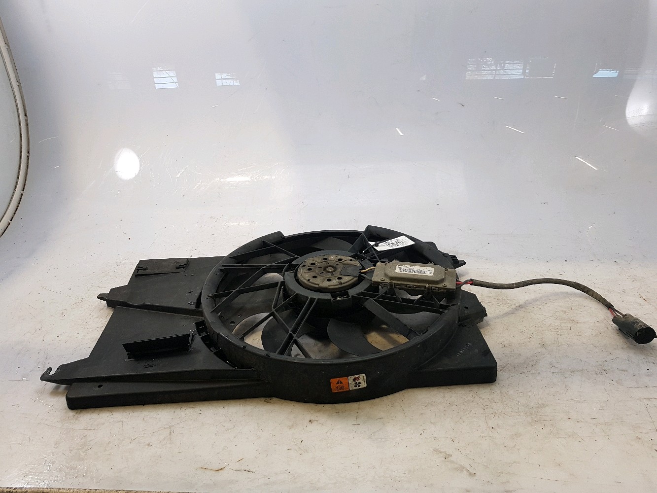 Groupe motoventilateur 1331402 - FORD MONDEO CLIPPER 2 2.0 TDI - Z0-4594K Z0-4594K