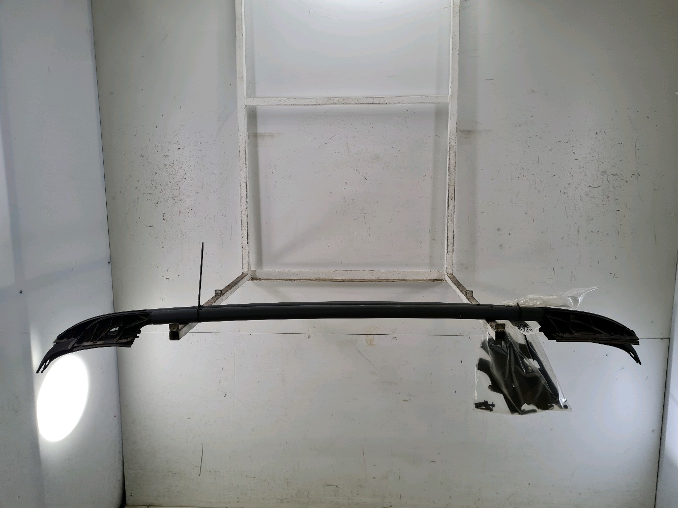 Barre de toit 68102997AG - JEEP CHEROKEE 2 PH.1 2.5 TD 4X4 - E0-0646Z E0-0646Z