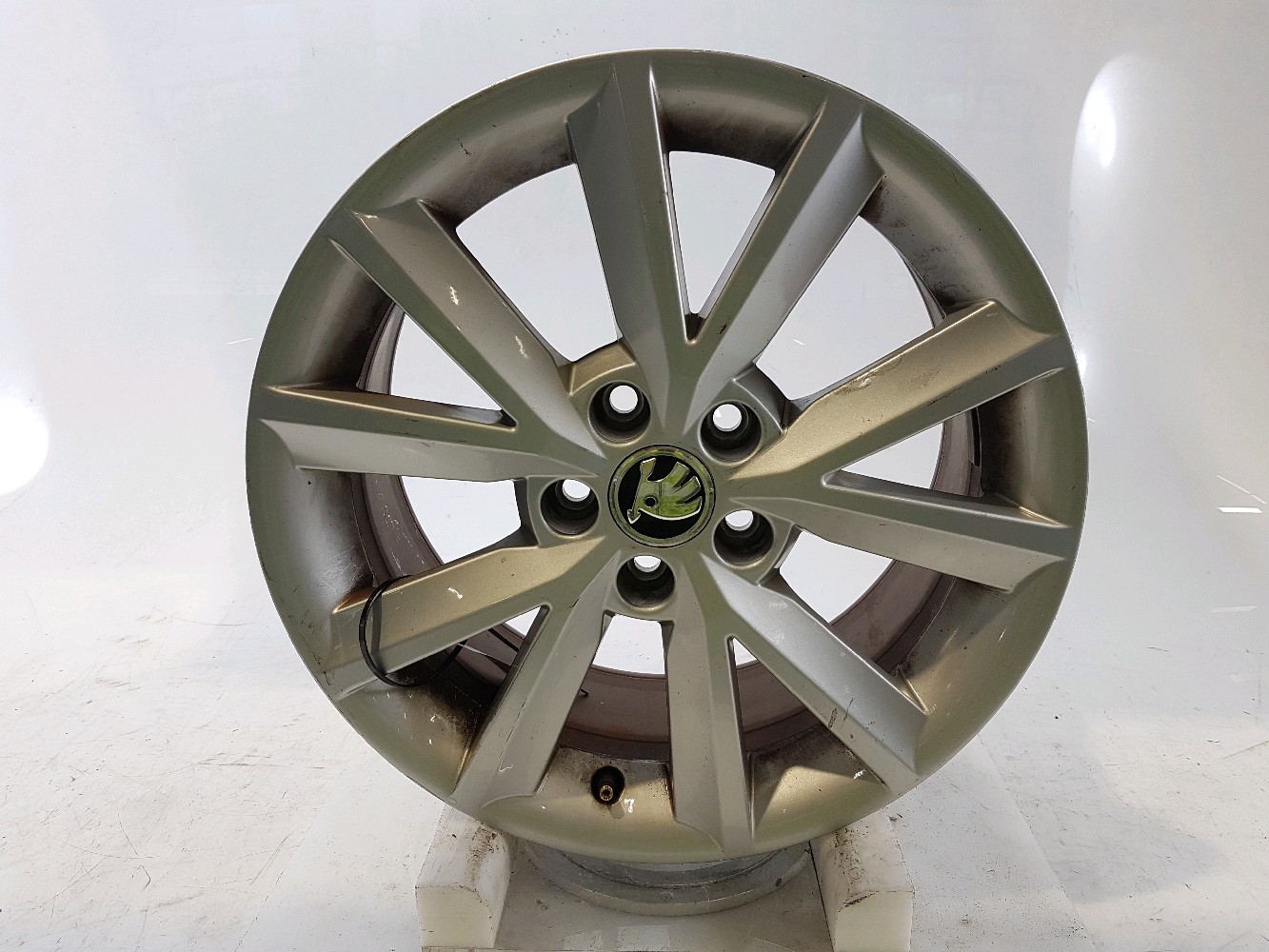 Jante alu 5JA601025B8Z8 - SKODA FABIA 3 PH.1 1.2 TSI - X0-2443F X0-2443F